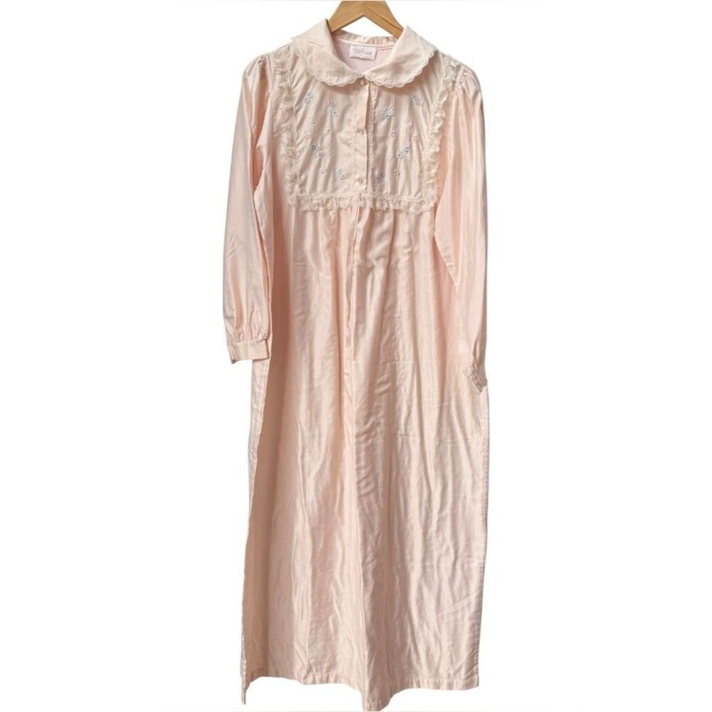 Barbizon Vintage Long Sleeve Pink Embroidered Nightgown Sleepwear. Large.